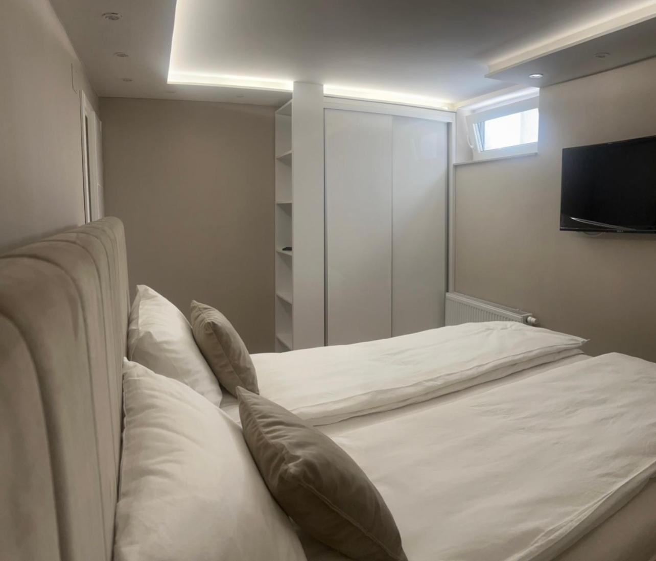 Merdan Apartment *